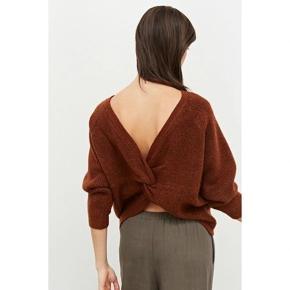 🌰Chesnut Reversible Sweater🌰 Size M - Picture 1 of 6